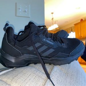 Men’s Adidas Terrex AX4 Hiking Shoes Size 12